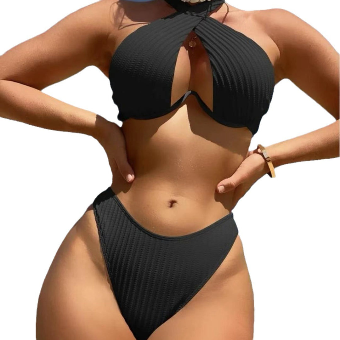 Dame Bikini-sæt med spændende snit og høj benudskæring Stilla
