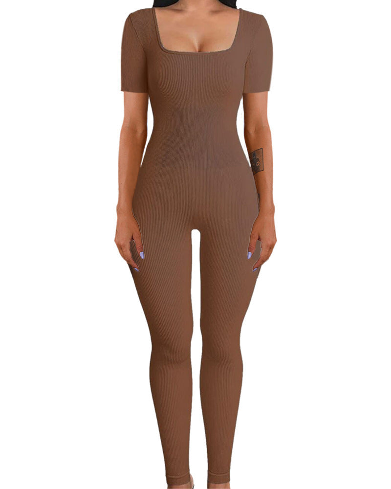 Dame figursyet ribstrik jumpsuit med kvadratisk udskæring Stilla