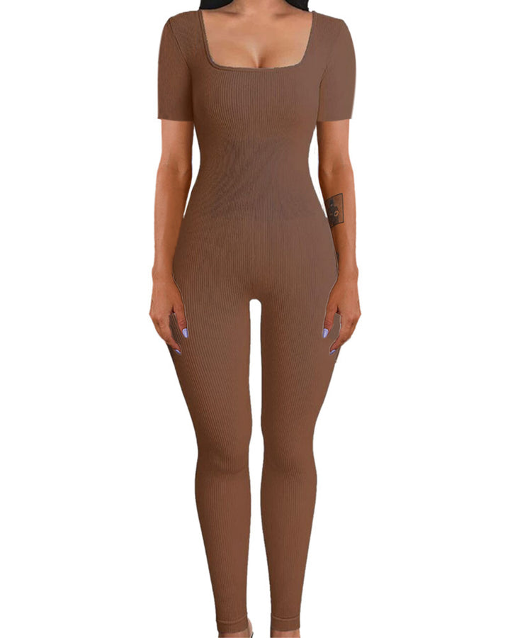 Dame figursyet ribstrik jumpsuit med kvadratisk udskæring Stilla