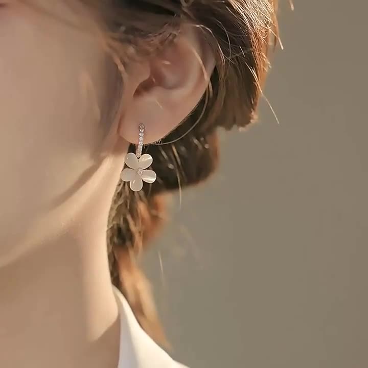 Stilla | Flawless Petal Opal Øreringe