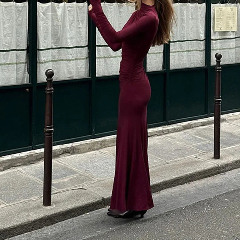 Kvindernes Maxi Kjole med Lange Ærmer og Figurvenlig Snit samt Elegant Turtleneck Stilla
