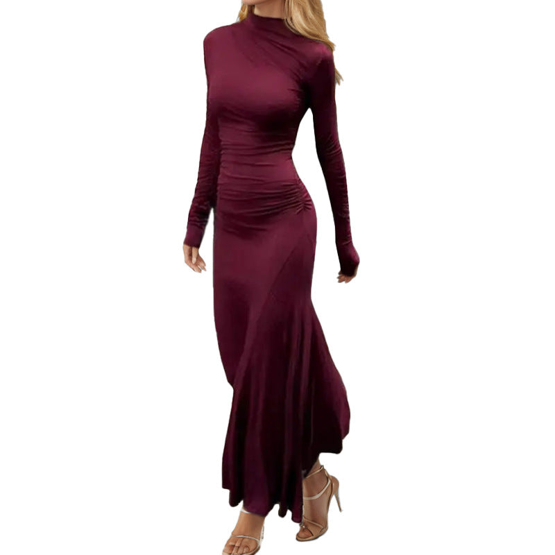 Kvindernes Maxi Kjole med Lange Ærmer og Figurvenlig Snit samt Elegant Turtleneck Stilla