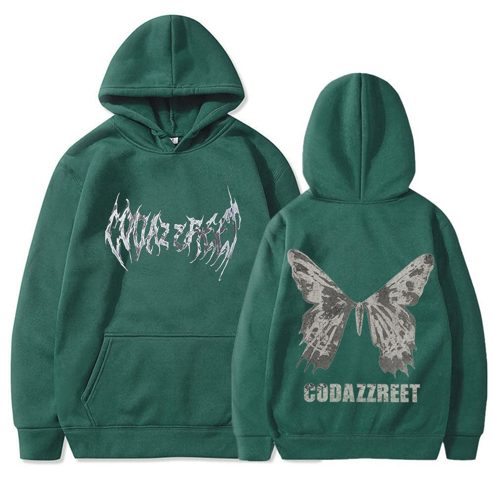 Kvinders hoodie med iøjnefaldende sommerfugl design og kunstnerisk skrift Skovae