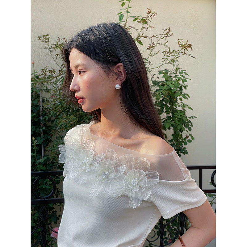 Dame Off-Shoulder-Bluse med blomster-spidsapplikationer og tætsiddende snit Stilla