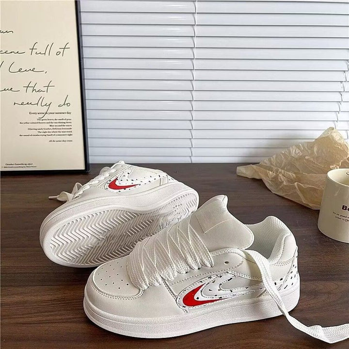 Dame sneakers i trendy minimalistisk design med åndbart overflade og fleksibel sål Stilla