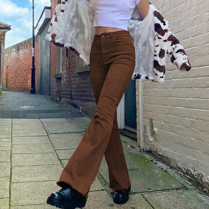 Dame Bootcut-Jeans i moderne design med frynset søm Stilla