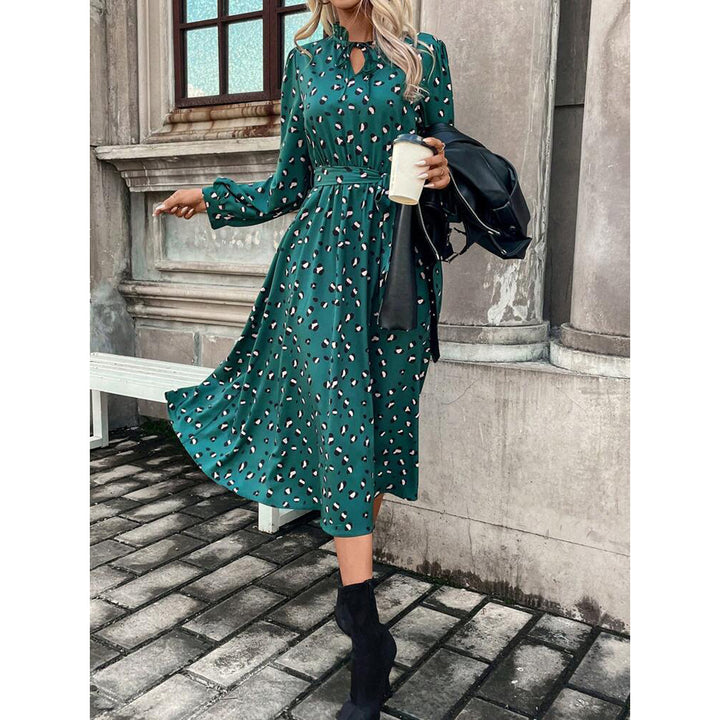 Damer Midi-kjole med blomsterprint og elegant bølgemønster Stilla
