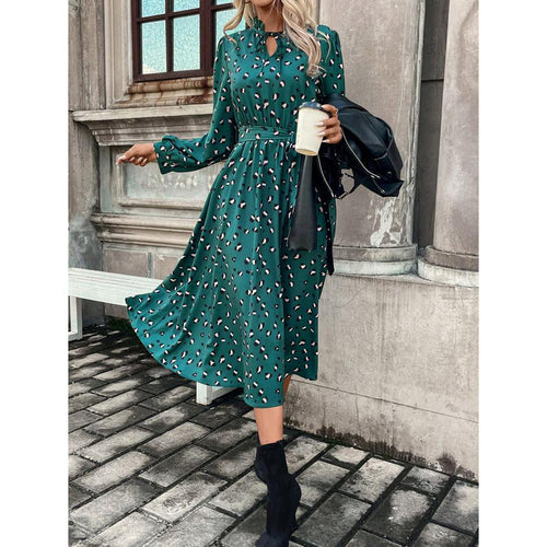 Damer Midi-kjole med blomsterprint og elegant bølgemønster Stilla
