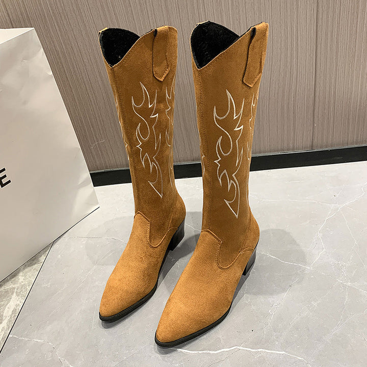 Dame cowboystøvler med detaljeret broderi og elegant blokhæl Stilla