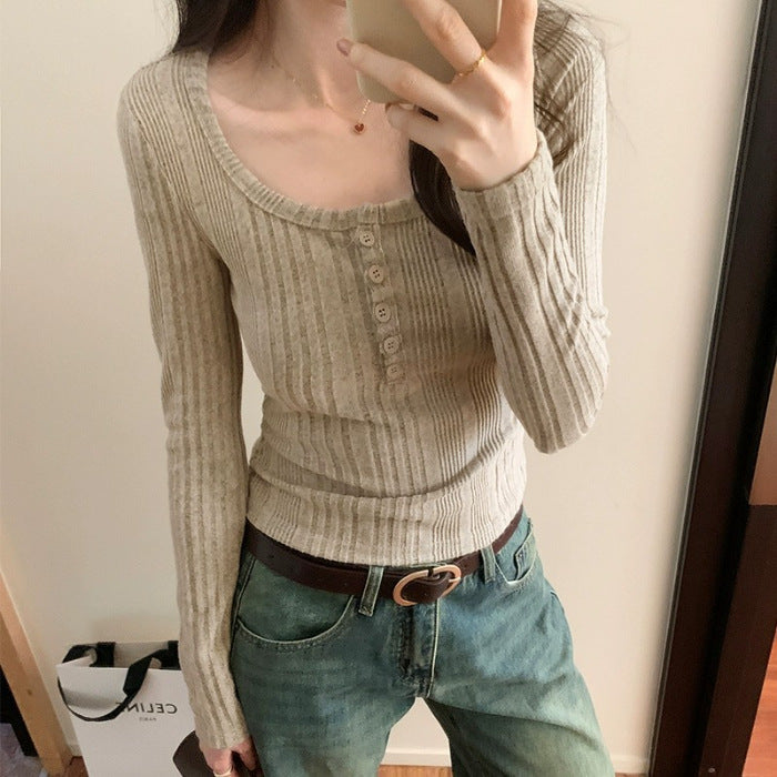 Dame fitted rib top med knapdetalje