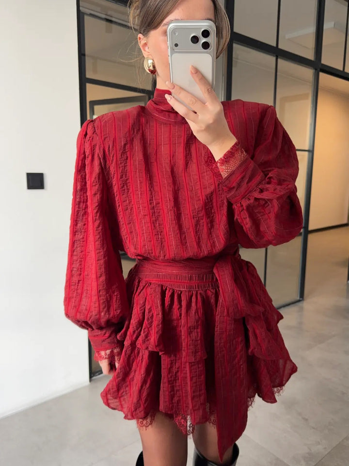 Dame Elegant Skjorte Kjole med Voluminøse Ærmer og Ruffle Detaljer Stilla