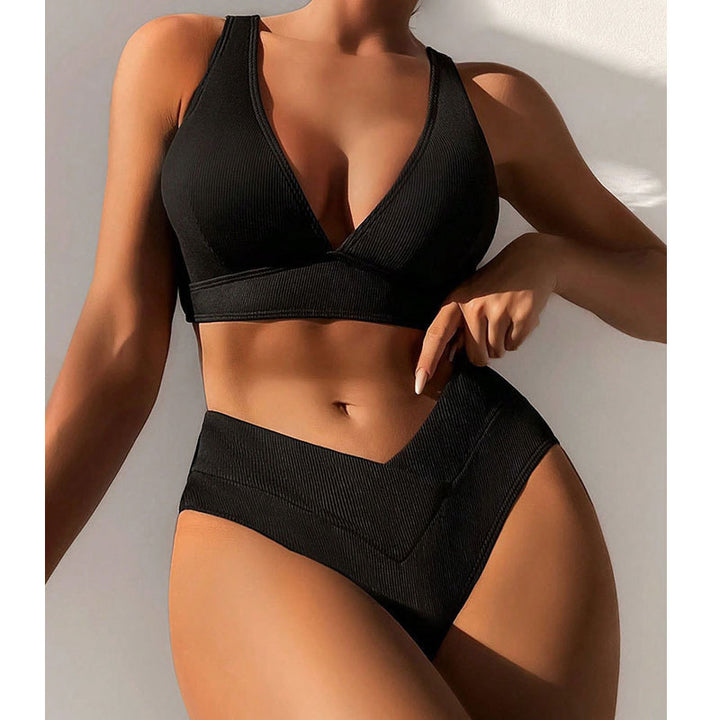 Dame Bikini-Sæt med innovativ V-udskæring og stilfulde krydsdetaljer Stilla