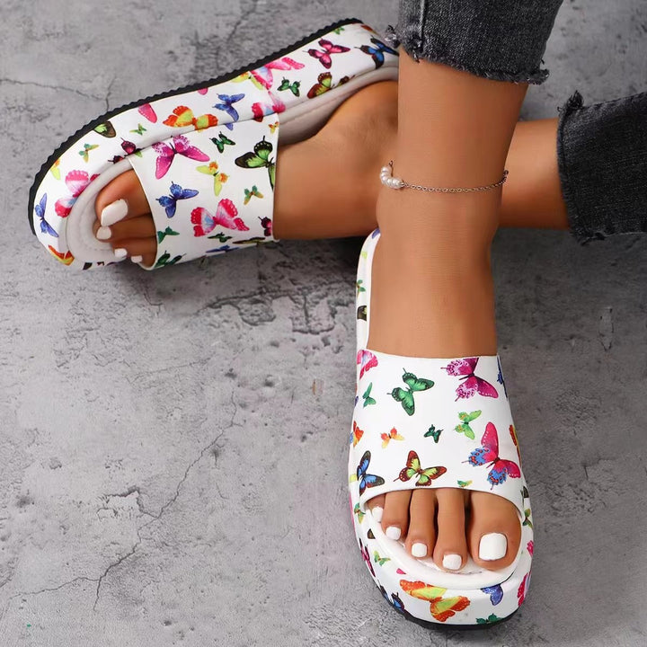 Dame sommer-sandaler med moderigtige sommerfugltryk og behagelig sål Stilla