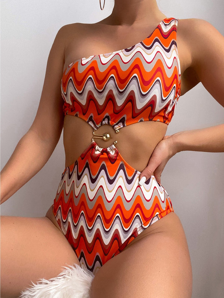 Dame Designer badedragt med asymmetrisk snit og sexy cut-outs Skovae