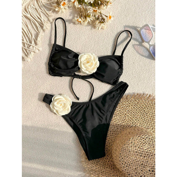 Dame bikini sæt med elegant blomsterapplikation Skovae