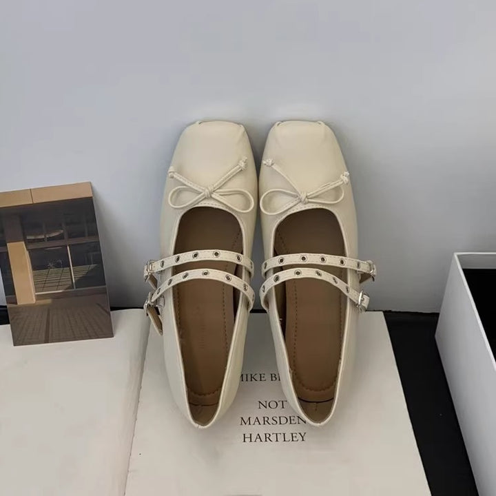 Dame Mary Jane Ballerinas med kvadratisk tåparti og dobbelt justerbare remme Stilla
