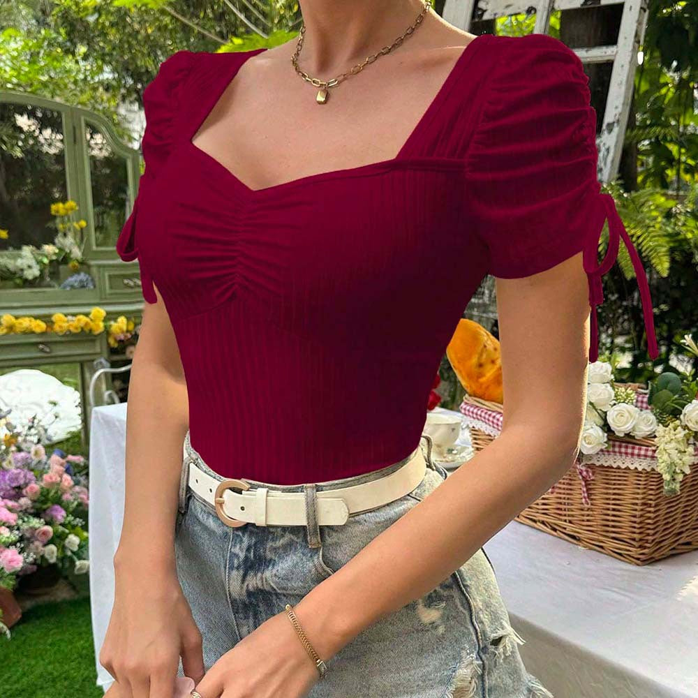 Dame bluse top med flæse detaljer og elegant ryg Stilla