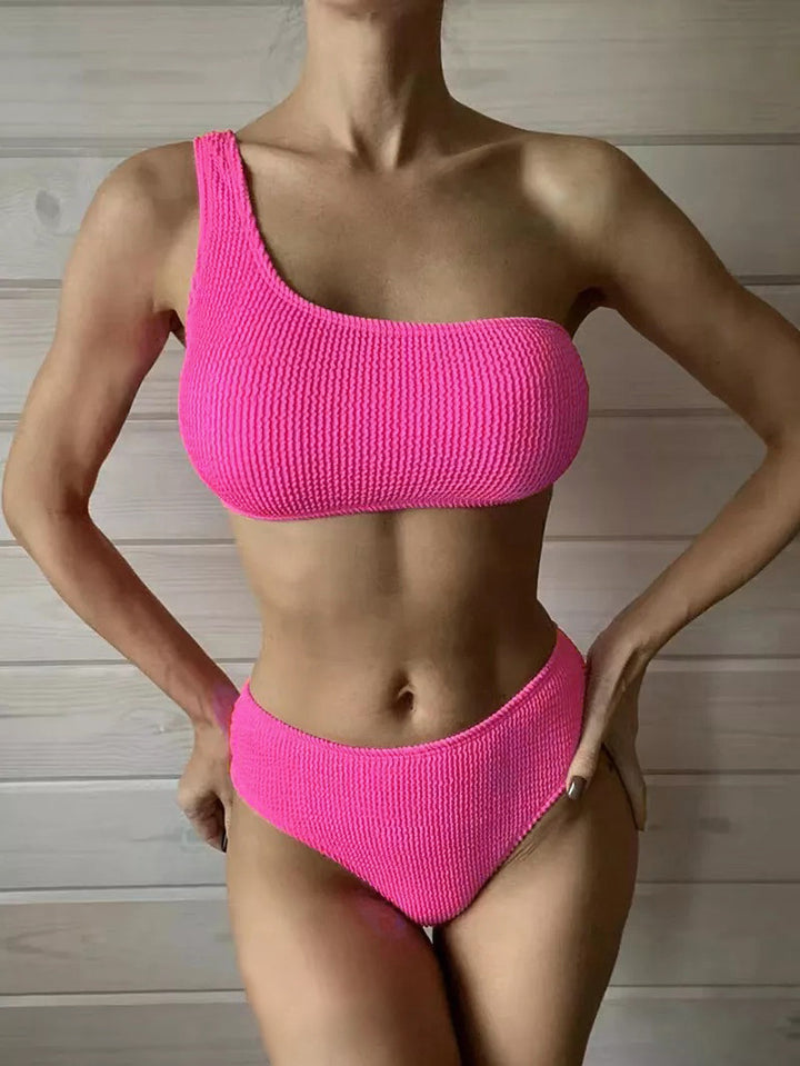 Dame Triangel-Bikini-Sæt med asymmetrisk design og struktureret stof Stilla