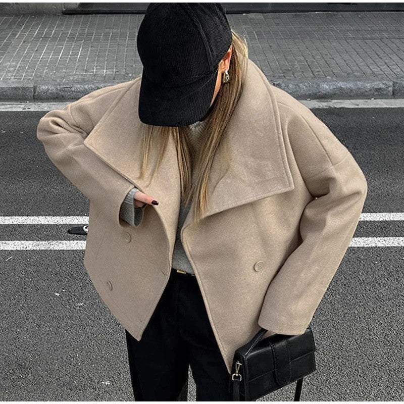 Dame Oversized Uld Blazerjakke med smukt revers og dobbelt knaplukning Stilla