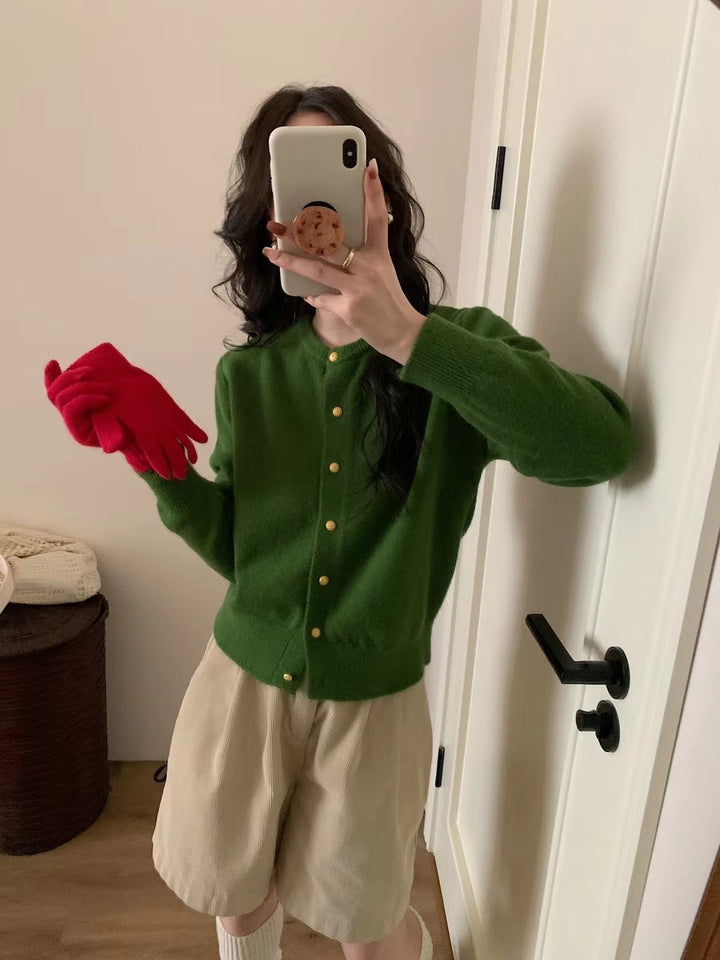 Kvinders cardigan med elegante knapdetaljer og blødt materiale Stilla