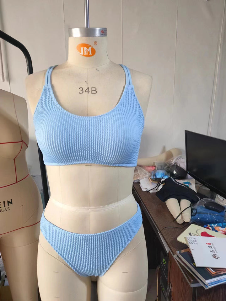Dame bikini-sæt med struktureret top og højskåren trusse Stilla
