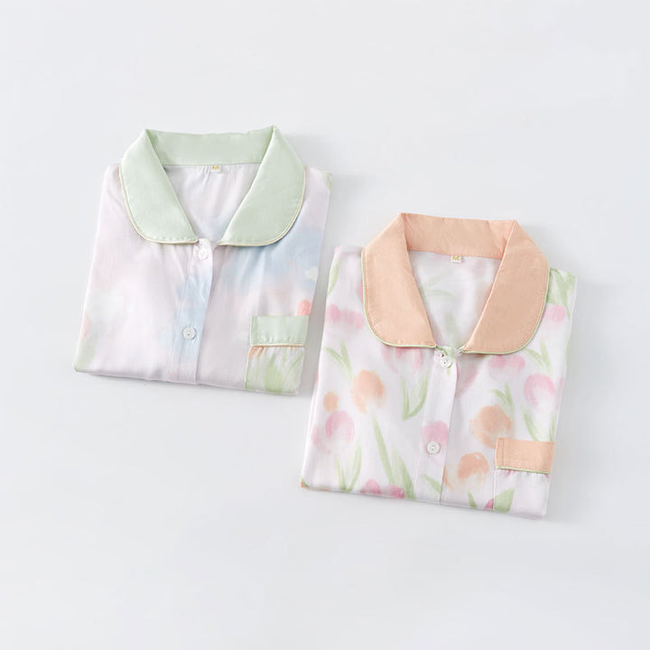 Dame pyjamasæt i luftig, åndbart materiale med blomstermønster og elegant snit Stilla