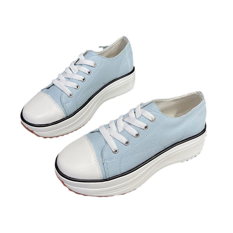 Dame Plateau-sneaker i høj kvalitet af lærred med moderigtigt kontrastdesign Stilla