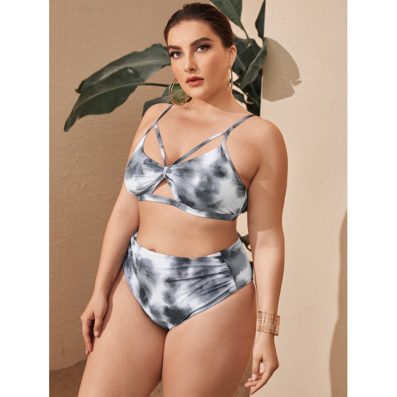 Dame højskåret bikini med moderne cut-out-design Skovae