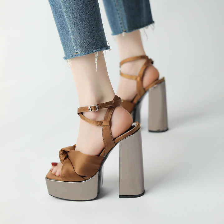 Femme Chunky Platform Højhælede Sandaler med Sløjfedetalje Stilla