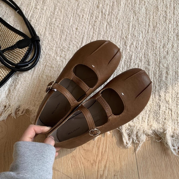 Femme justerbare remme Mary Jane clogs med unikt ze design Stilla