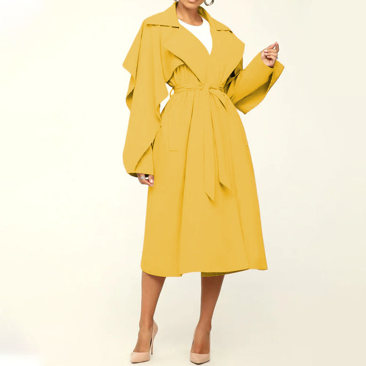 Damer elegant trenchcoat med brede ærmer og taljebælte Stilla