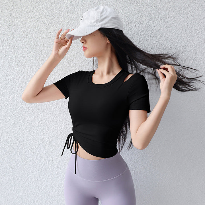 Dame Sporty Kortærmet Crop-Top med innovativt knude-design og åndbart materiale Stilla