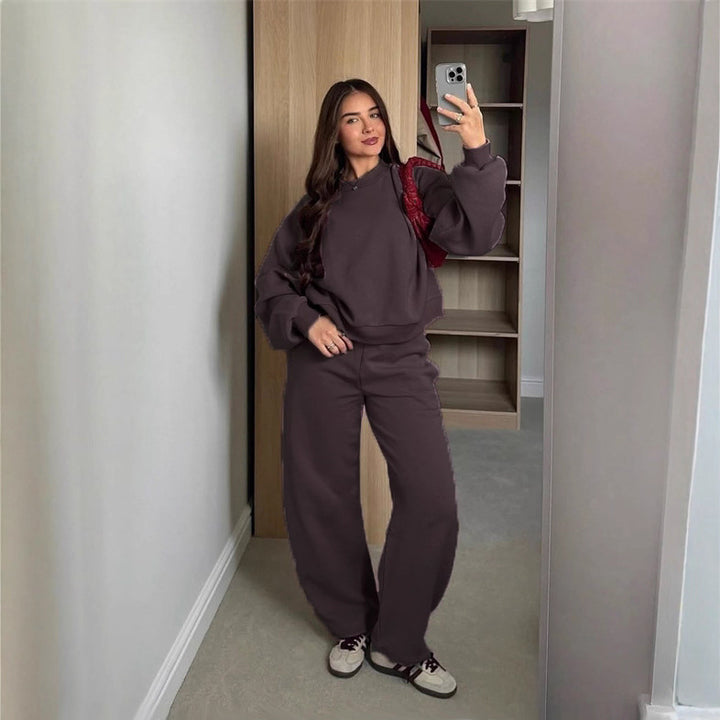 Kvinders afslappede sweatshirt og joggebukser sæt med cropped top og bred ben Skovae