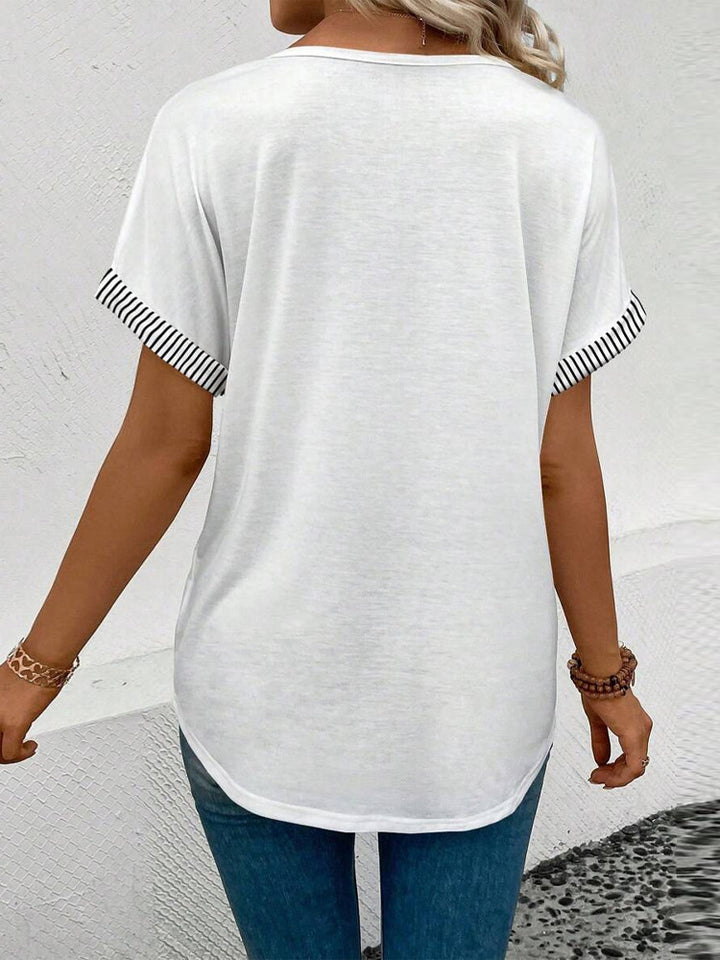 Dame V-hals T-shirt med stribede detaljer Stilla