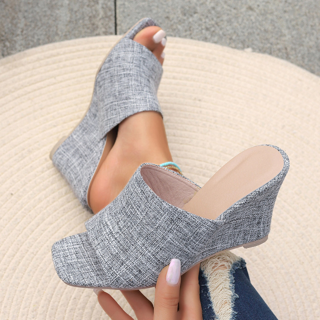 Dame Wedge-sandaler med moderne struktur og behagelig fodsengekonstruktion Stilla