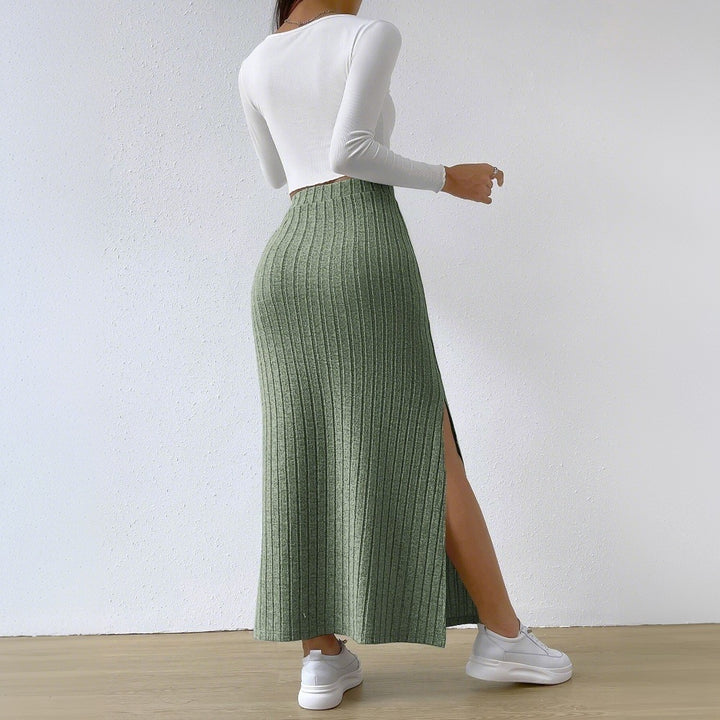 Damer max nederdel med elegant ribbet design og sideslids Stilla