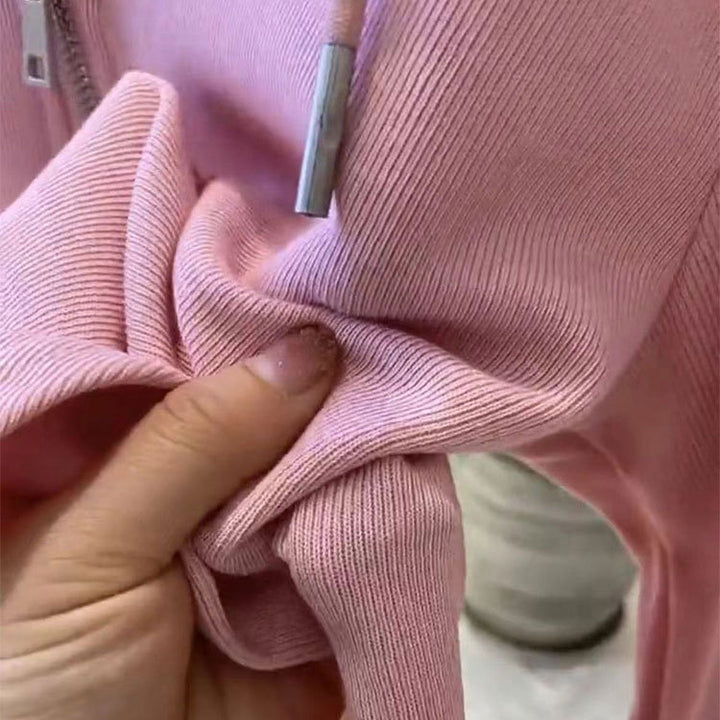 Kvinders afslappede hoodie med halvlange lynlås og moderne snit Stilla