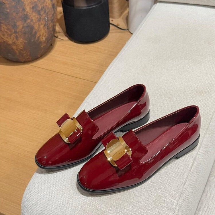 Damer elegante laklæder slippers med dekorativ spænde Stilla