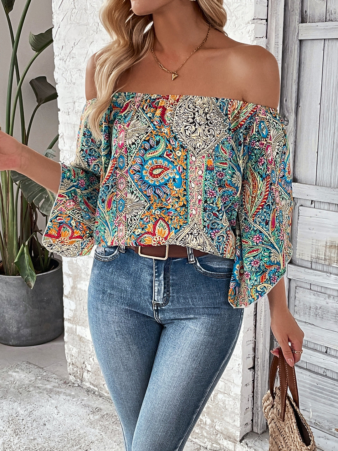 Dame Off-Shoulder Bluse med farverigt Paisley-mønster Stilla