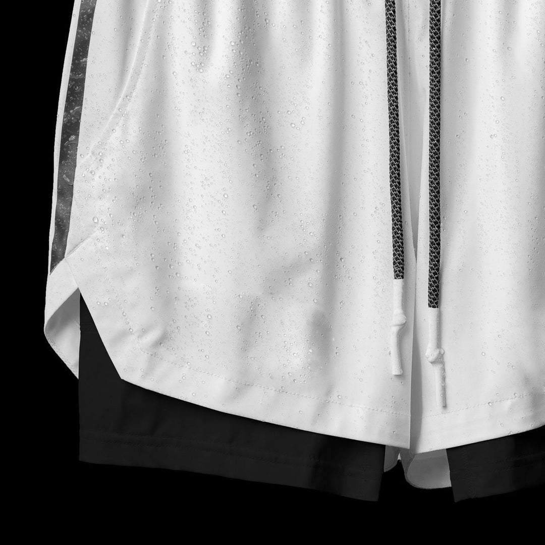 Dame Sporty løbeshorts med åndbare indlæg og inderslip Stilla