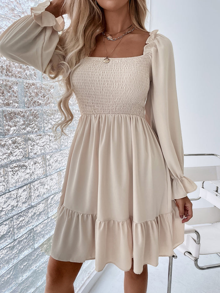 Dame sommerkjole med elastisk bustier og volanger Stilla