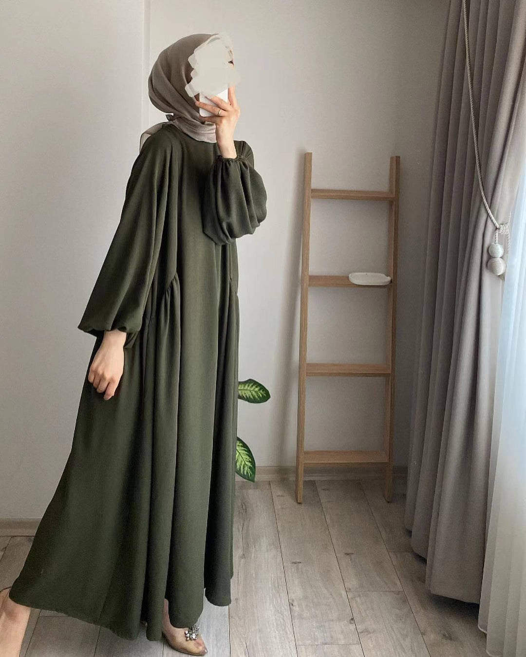 Dame elegant maxikjole med brede ærmer og tætsiddende pasform Stilla