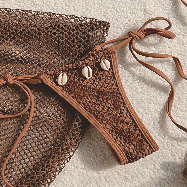 Dame triangel-bikini med luftige netdetaljer og elegante muslingedekorationer Stilla