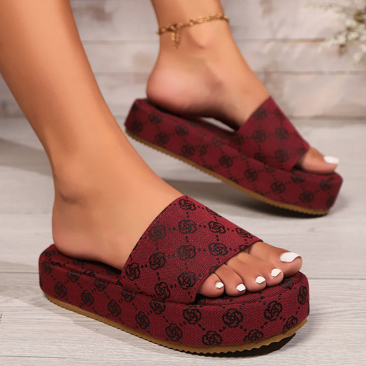 Dame Slip-On Platform-Sandaler med elegant design og polstret sål Stilla