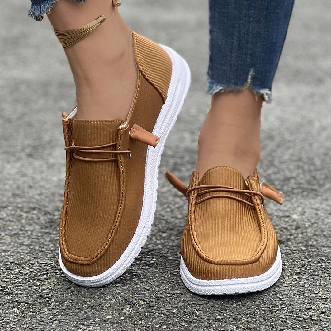 Dame afslappede Slip-On Sneakers med struktureret overflade og skridsikker sål Stilla