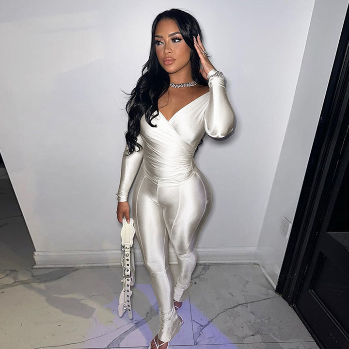 Dame Elegant V-hals Jumpsuit med lange ærmer og tætsiddende snit Stiila