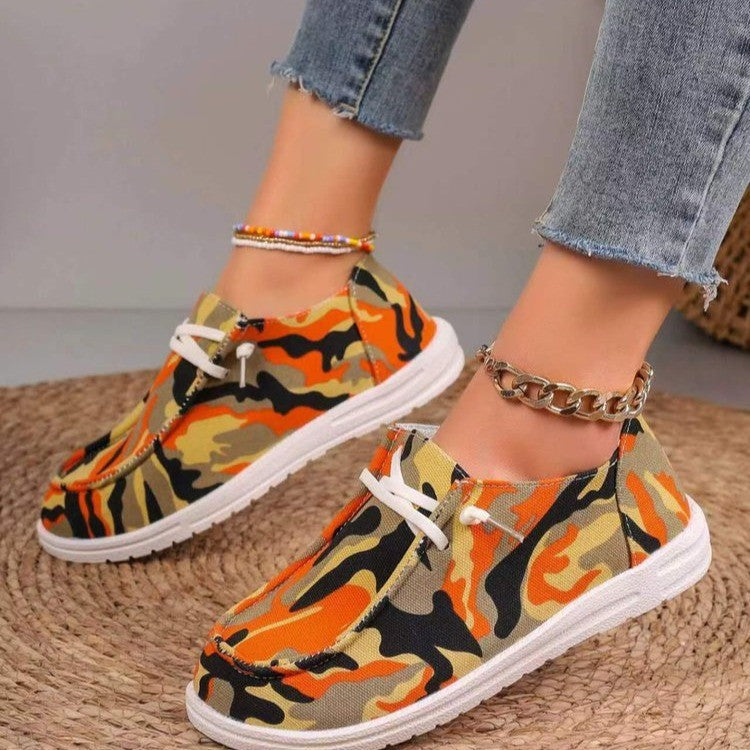 Dame komfortable sneakers i camouflage-design Stilla