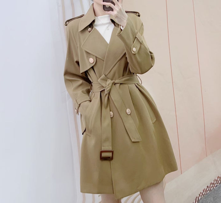Dame elegant trenchcoat med praktiske lommer og stilfuldt bælte Stilla