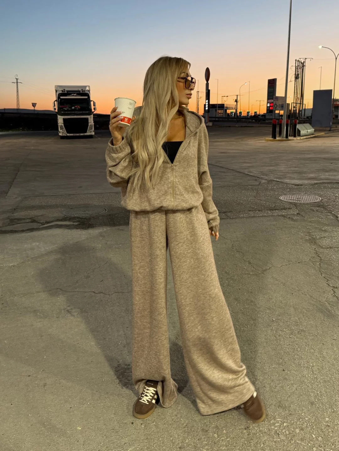 Dame moderne og komfortable hættetrøje jumpsuit Stilla