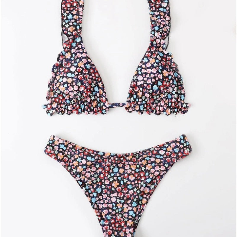 Dame triangel-bikini med legende volanger og blomsterdesign Stilla